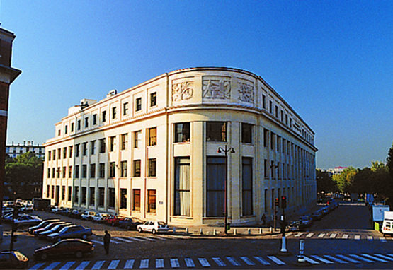  Photograph of the LNE Paris building