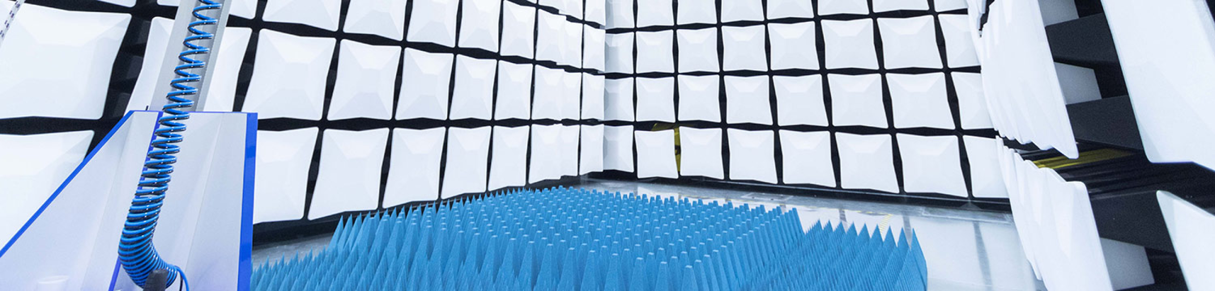 LNE's radio frequency test platform